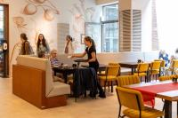 Activiteit: Publieklunches: Aan tafel met...